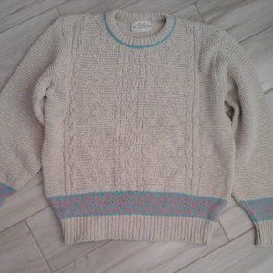 Lady Pinnacle Beige Crewneck Pullover Sweater.  Size L